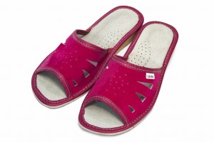 Kapcie zamszowe ŁEZKI MAGENTA